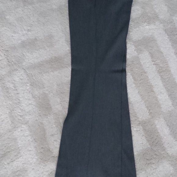 Medium Gray Express Editor Flare Pants 6R - Picture 3 of 4